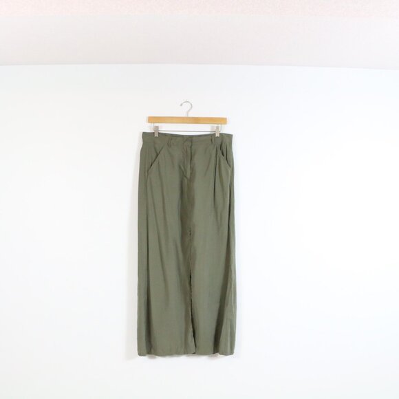 *Max Studio Olive Green Skirt with Slit - Picture 4 of 7
